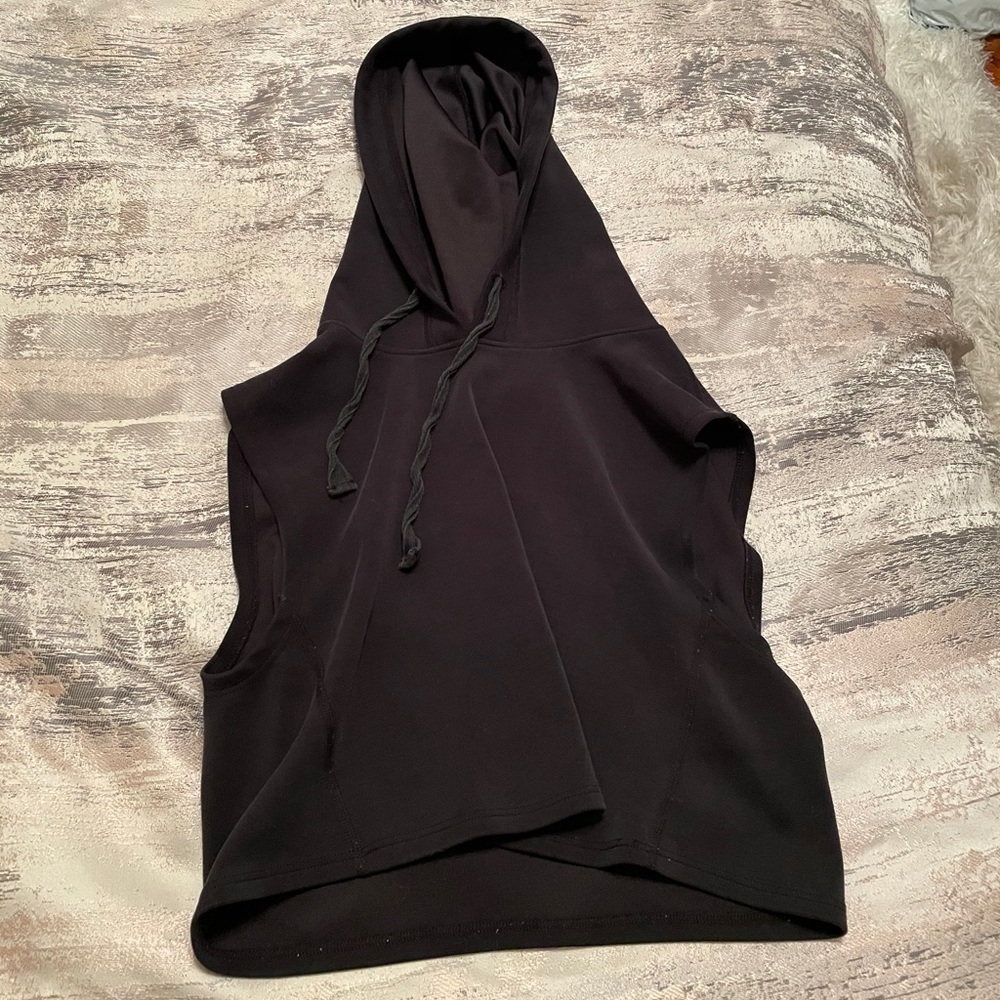 Alo yoga cropped hoodie